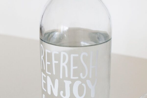 bottle, water, water bottle, glass, drink, refresh, fresh, nature, enjoy, pleasure, healthy, gray, bright